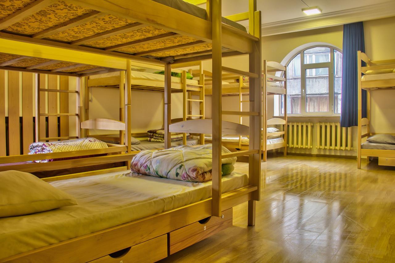 Classy And Cozy Hostel Yerevan Bagian luar foto