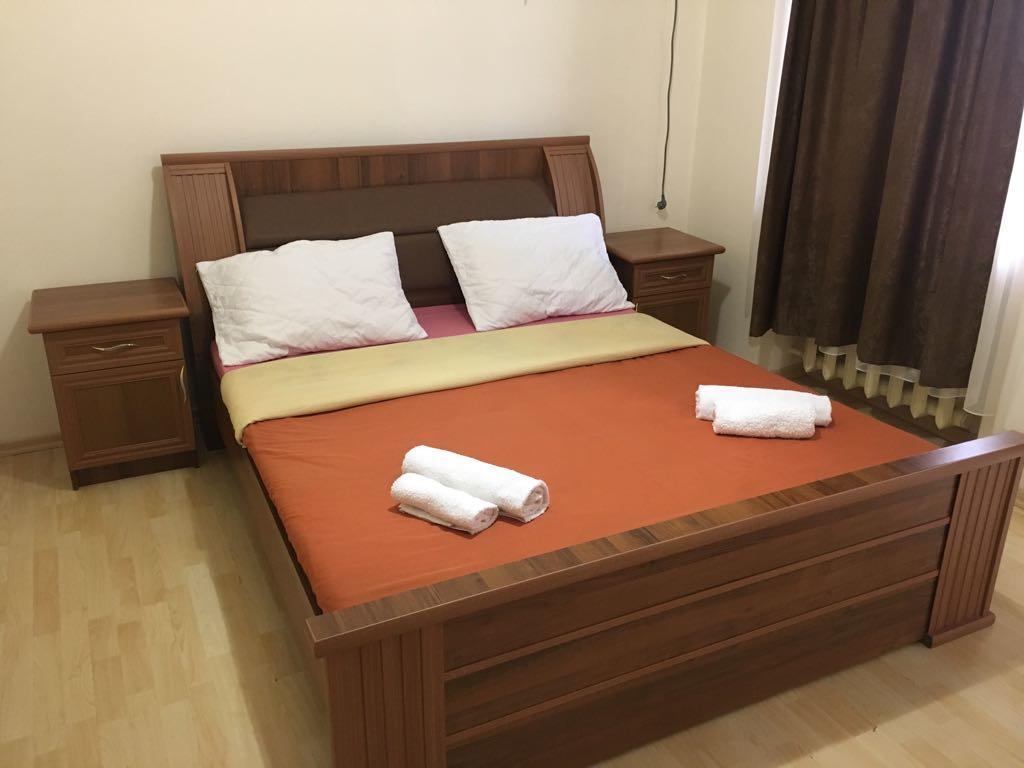 Classy And Cozy Hostel Yerevan Bagian luar foto