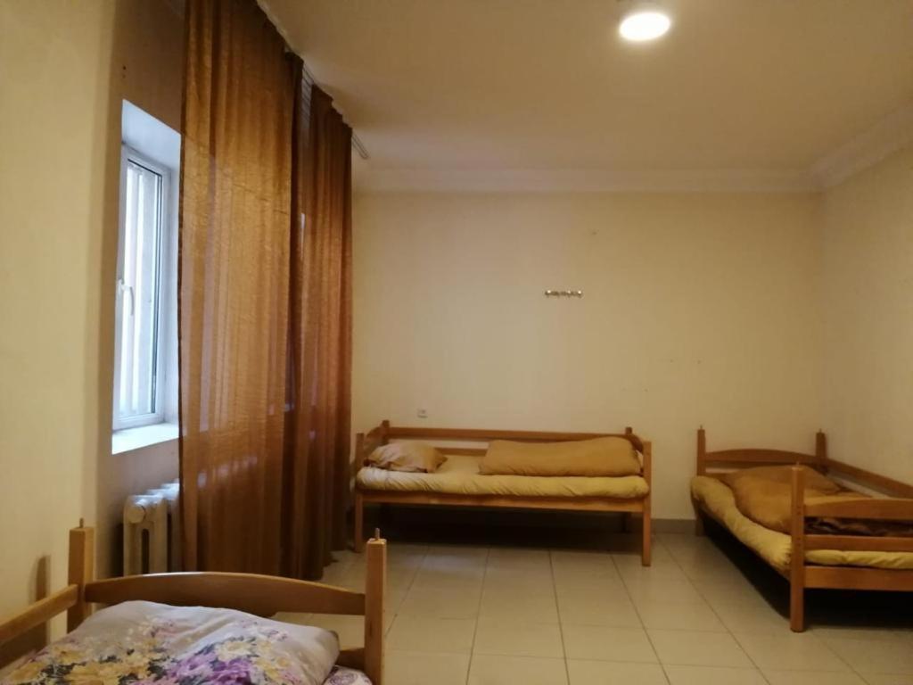 Classy And Cozy Hostel Yerevan Bagian luar foto